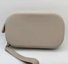 Load image into Gallery viewer, Everyday Jelly Cosmetic Bag