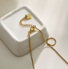 Load image into Gallery viewer, Pedrina Necklace