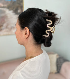 Luxe Squiggle Claw Clip