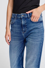 Load image into Gallery viewer, Loetta Jeans
