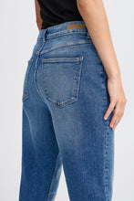 Load image into Gallery viewer, Loetta Jeans

