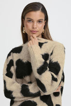 Load image into Gallery viewer, Minyax Sweater
