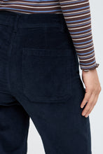 Load image into Gallery viewer, Dasik Corduroy Pocket Pant
