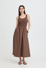 Load image into Gallery viewer, Sunnia Maxi Dress
