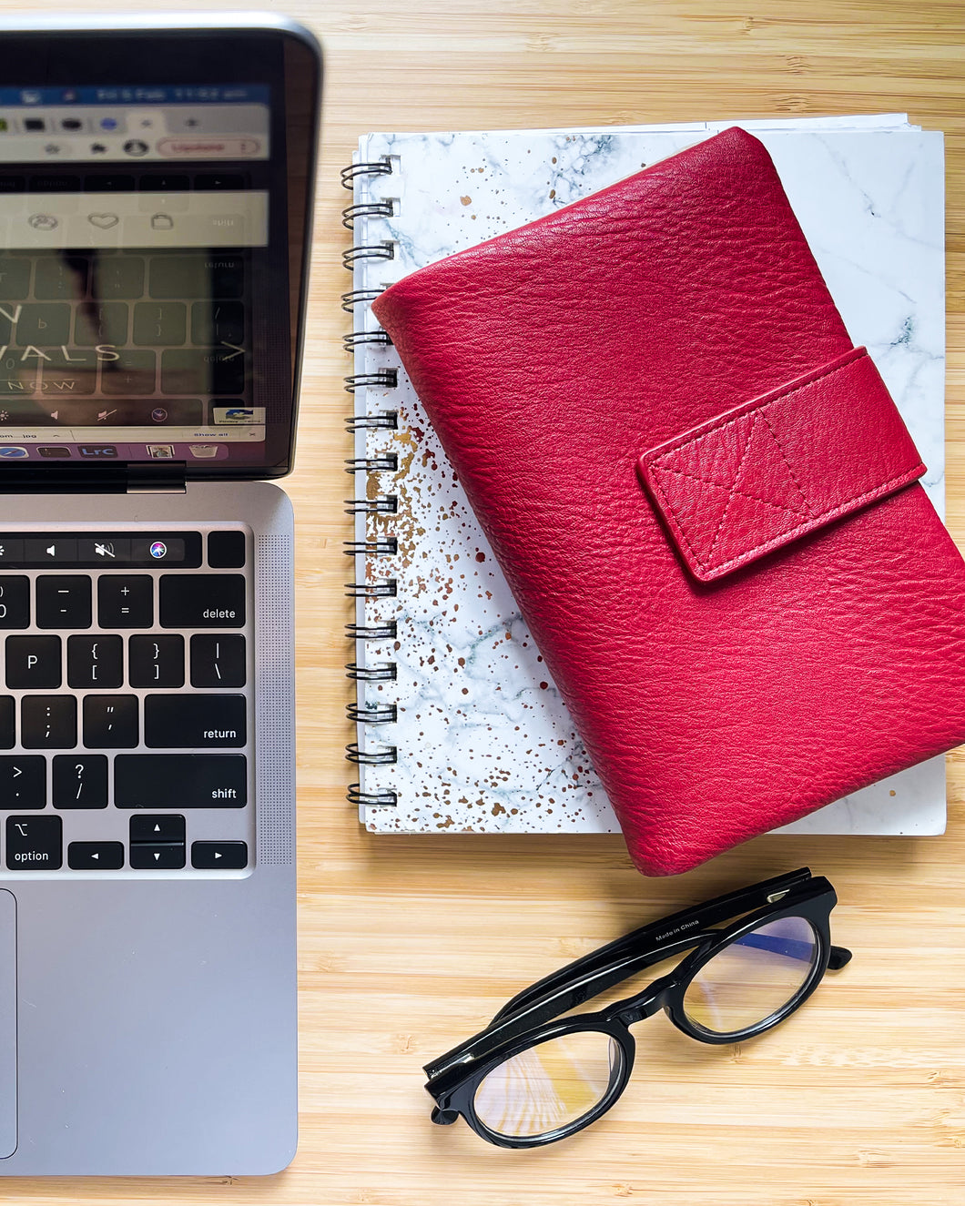Bailey Wallet - Red