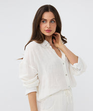 Load image into Gallery viewer, Oversized Linen Blouse
