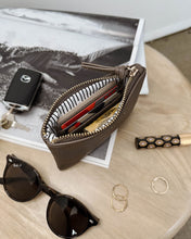 Load image into Gallery viewer, Kuta Cardholder Wallet - Mocha
