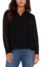 Load image into Gallery viewer, Pleated Back Detail Shirt
