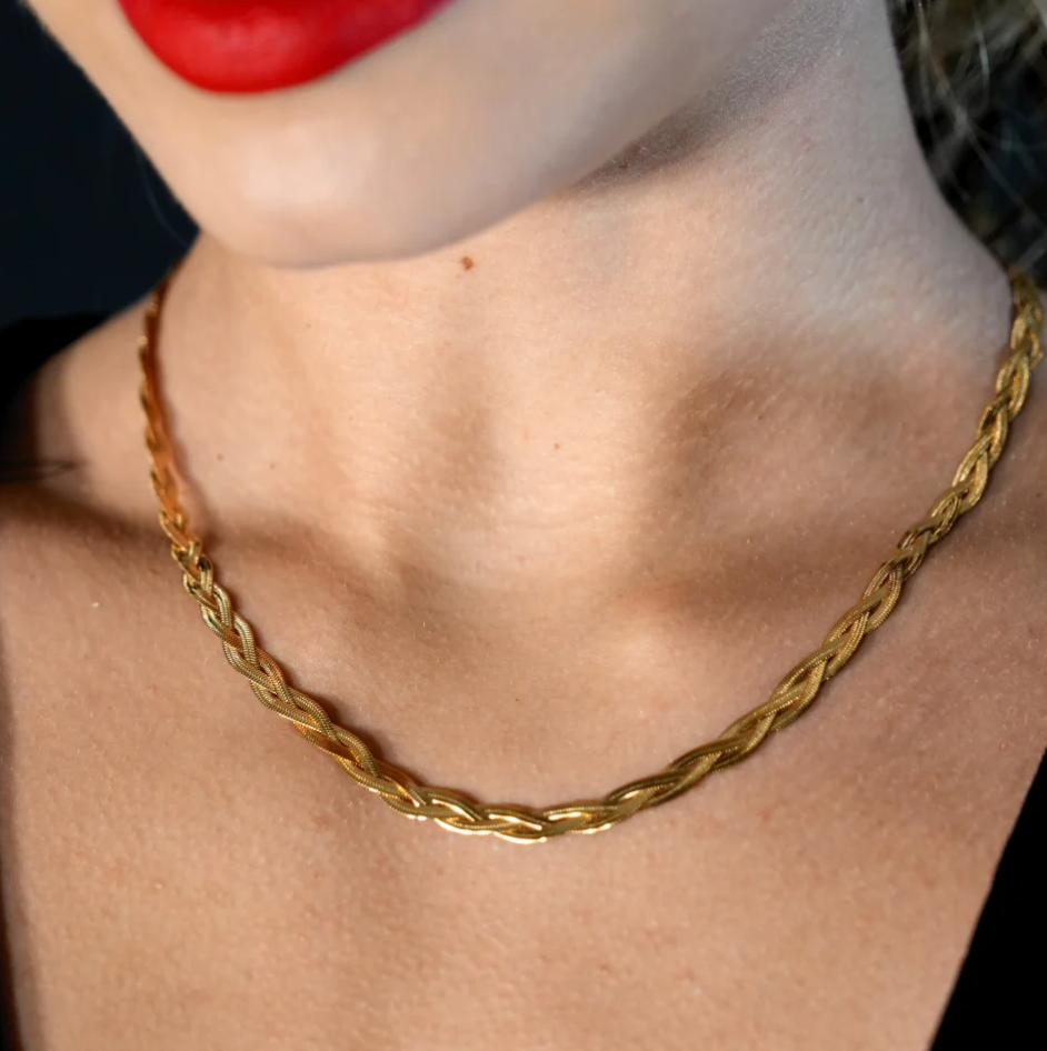Tara Herringbone Snake Skin Textured Necklace
