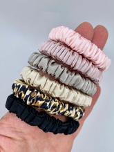 Load image into Gallery viewer, Pure Silk Skinny Scrunchie Set
