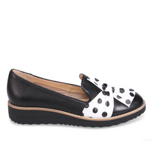 Load image into Gallery viewer, Oclem Loafer - Polka Dot
