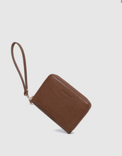 Load image into Gallery viewer, Eden Saddle Wallet - Cognac
