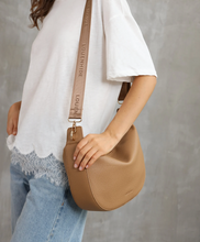 Load image into Gallery viewer, Georgina Shoulder Bag - Honey
