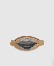 Load image into Gallery viewer, Georgina Shoulder Bag - Honey
