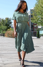 Load image into Gallery viewer, Jacqueline Midi Shirt Dress - Green
