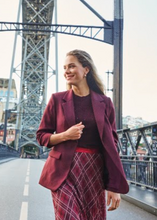 Load image into Gallery viewer, Gathered Sleeve City Blazer- Merlot
