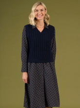 Load image into Gallery viewer, Arthur Knit Vest - Midnight
