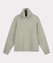 Load image into Gallery viewer, Chunky Knit Turtleneck Sweater
