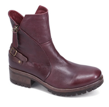 Load image into Gallery viewer, Bueno Fallon Boot - Merlot
