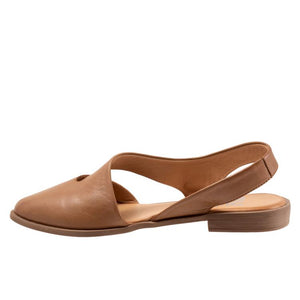 Bueno Bianca Flat - Walnut