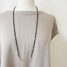 Load image into Gallery viewer, Glass Bead Necklace and Bracelet
